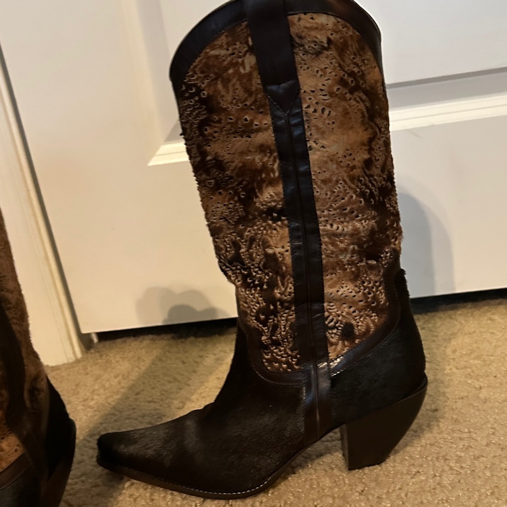 Donald J. Pliner  fur black and Brown Heeled Boots 10.5 - Picture 3 of 7
